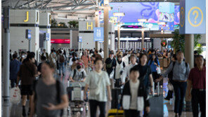 연예인 특혜 논란에…인천공항, ‘전용출입문’ 계획 철회