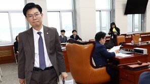 ‘고교 무상교육’ 정부 지원 3년 연장안 교육위 소위 통과