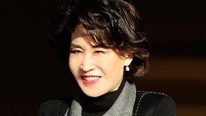 신세계 정유경 총괄사장, 회장 승진…이마트-백화점 계열분리