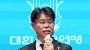 [단독]‘명주병원 임금체불’ 피해 30여 명, 신명주 前 대한사격연맹 회장 추가 고소 