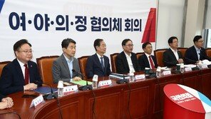 교육부 “의대 수시 미충원 발생하더라도 정시 이월해 선발해야”