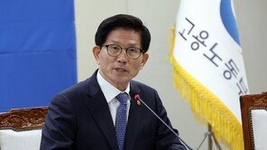 김문수 “외국인 버스기사, 사고 위험도…매우 신중하게 검토 중”