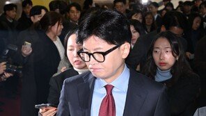 [사설]與 하야 놓고 “1년 반 뒤” 주장까지… 그사이 나라 꼴은 뭐가 되나