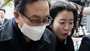 법원 “檢, ‘우리은행 부당대출’ 손태승 기소할 거면 속히 해야”