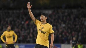 ‘황희찬 교체출전’ 울버햄튼, 레스터 3-0 완파…4연패 탈출