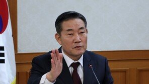 검찰, 신원식 안보실장 소환…국방장관 시절 인사 조사