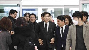 권성동, 무안공항 찾아 “국회 특위 가동…진상 규명·유가족 지원”