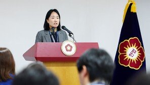 헌재 “국회 측에 ‘尹 내란죄’ 탄핵 사유 빼라고 한 적 없다”