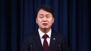 경찰, ‘내란 혐의’ 김주현 민정수석 소환 조사…尹 참모 수사 박차