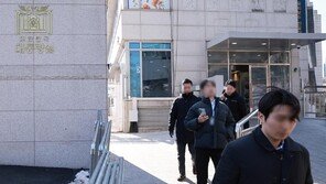 경찰, 대통령경호처 압수수색 또 불발…8시간 대치 끝 철수