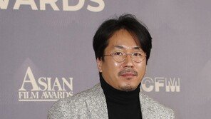 ‘후배 폭행 피소’ 양익준, 예정대로 오늘 공개석상 등장…무슨 말 할까