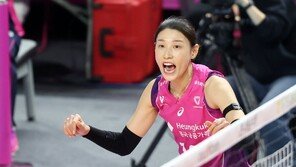 ‘라스트 댄스’ 위한 채찍질…김연경 은퇴 선언, 우승 열망 더 커졌다