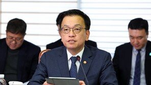 崔대행, 부산 공사장 화재에 “가용 인력·장비 총동원 진압 최선”