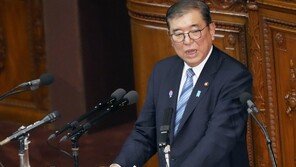 ‘트럼프와 회담도 큰 효과 없네’…日이시바 지지율 답보·소폭 상승