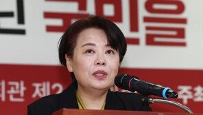 윤희숙 “‘전세 10년 보장’ 간본 이재명, 부동산 정책 손떼야”