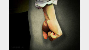 “귀신 쫓아야 해”…이웃 머리채 잡고 폭행한 여성 실형