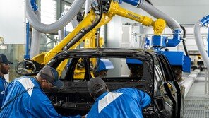 NYT “현대차그룹, 구금사태에도 미국 투자 계속…대안 없어”