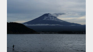 두고 온 휴대폰 찾으려고…후지산서 구조된 대학생, 나흘만에 또 구조
