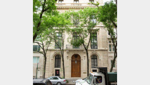 “아동성범죄자 엡스타인, 전세계 유명인들과 교류”