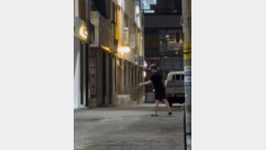 목줄 당겨 ‘빙빙’…부산 강아지 학대 영상 확산