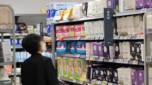 “부부 생활비통장으로 생리대 사면 안 돼?” 직장인들 갑론을박