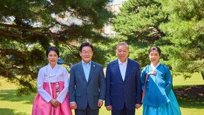 김혜경 여사 선물 뭐길래…베트남 서기장 부인 “아주 맘에 든다”