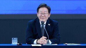 李대통령 취임 기념우표 9월 11일부터 발행…완판 여부 주목