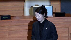 경찰, ‘청문회 거짓해명 논란’ 강선우 고발인 조사