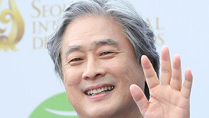 박찬욱, 美 작가조합 제명에 “파업 중 집필 NO…제약 없어 항소 안 해”