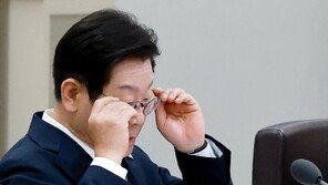 李대통령, 정청래-박찬대와 만찬…당대표 경쟁 후 처음