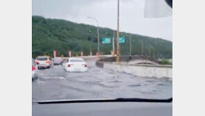 “200년 만에 한 번 있을 법한 폭우”…배수구 막힌 가양대교 침수사태