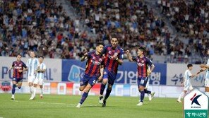 수원FC, 울산에 4-2 승리…전북은 대구 꺾고 ‘22경기 무패’
