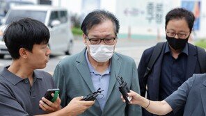 ‘통일교 청탁 의혹’ 건진법사, 영장심사 포기…8분 만에 종료