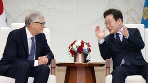 李, 빌 게이츠에 “지구 위한 공공활동에 경의…함께할 방법 찾겠다”