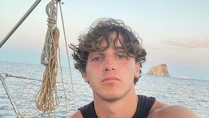 이태리 유명 절벽서 비극…미식축구 선수 다이빙 사망