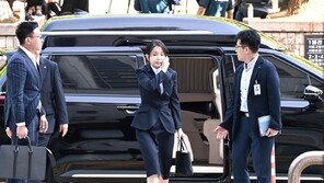 김건희, 구속 후 3번째 특검 출석…통일교 의혹 조사