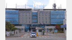 “범칙금 5만원 왜 추가해”…경찰관에 꽁초 던진 주취소란 50대 체포