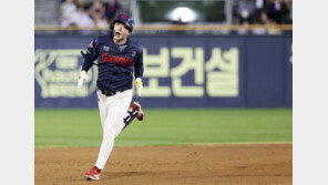 ‘10연패 사슬 끊자’ 롯데 이호준, 데뷔 첫 홈런 작렬