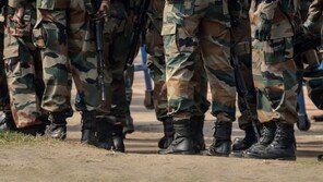 현역병은 출국심사 대상 아니라니…‘해외 탈영’ 올해만 5건