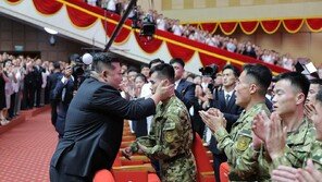 통일부 “北매체 러 파병군 표창 보도, 전사자 초상 처음 공개”