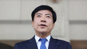 “술판 의혹 명예훼손”…박상용-이성윤 손배소 시작