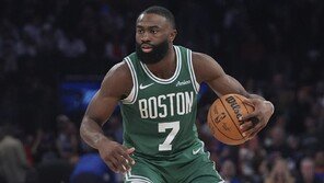 NBA 보스턴 제일런 브라운 아버지, 살인미수 혐의로 체포