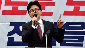 ‘李계엄’ 발언 한동훈에…與한준호 “형님 총 안맞아 떠드나”