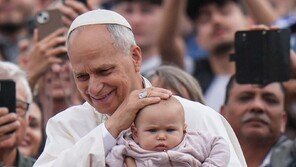 교황 레오 14세, 전 세계 신자들에게 “이주민 환영하고 도우라”