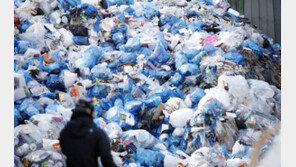 추석 명절 선물 과대포장 쓰레기 처리에 ‘골머리’