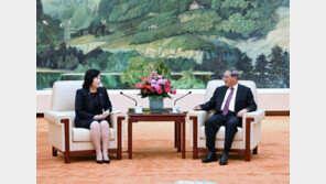 시진핑 대신 리창…리 총리 北 노동당 80주년 행사 참석