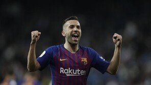 바르셀로나 출신 풀백 알바, MLS 시즌 끝나고 현역 은퇴