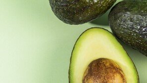 썰자마자 갈변하는 아보카도…“이틀까지는 먹어도 문제없다”
