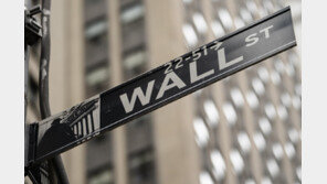 셧다운·거품론 누른 ‘AI 낙관론’…S&amp;P·나스닥 또 사상 최고