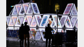 獨 ‘에센 빛 축제’ 관람하는 시민들